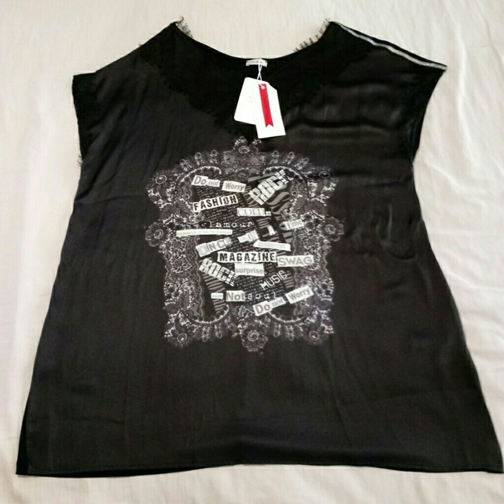 Italian cap sleeve graphic fashion tee